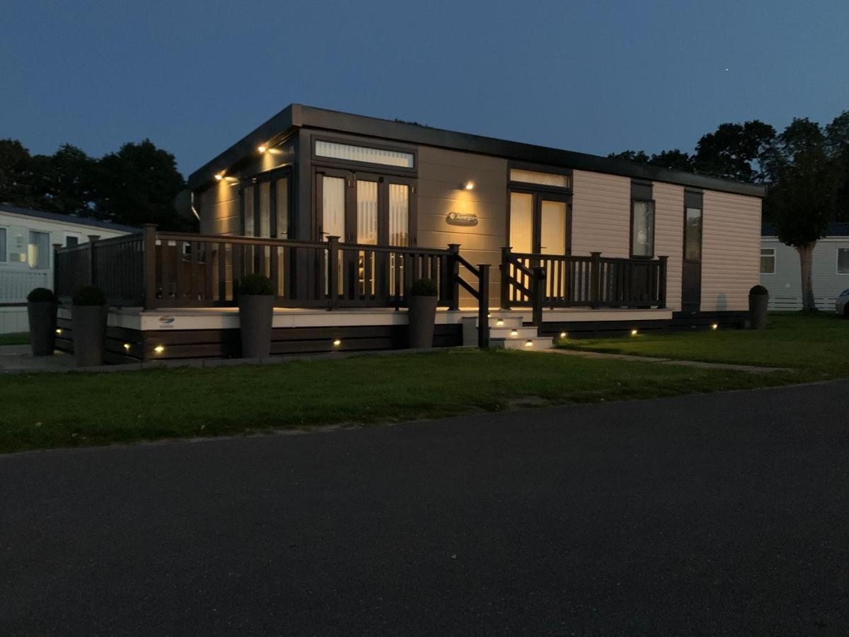 Forest Lodge Sway 外观 照片